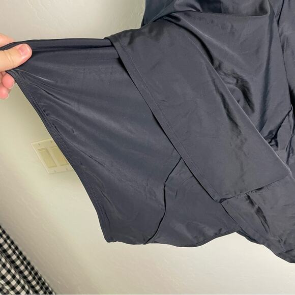 Torrid Black Wireless Mid Strapless Swim Dress With Brief 2X NWT 15066990 - Picture 10 of 16